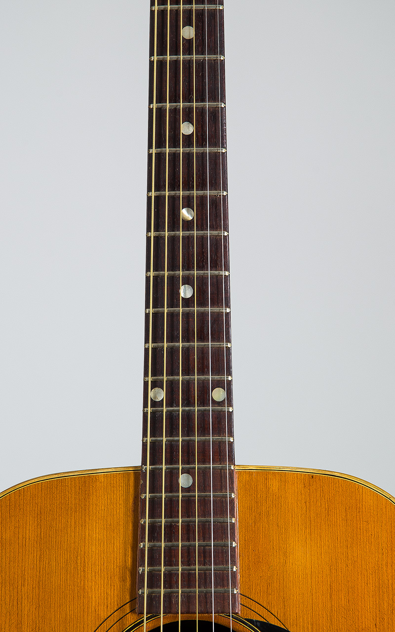 Master Dreadnought Type Acoustic Guitar 7